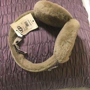 NWT Gray Ugg Earmuffs
